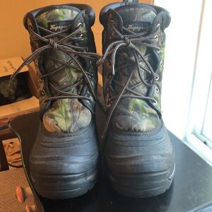 Topsport Thermolite camo light weight hunting boots size 9